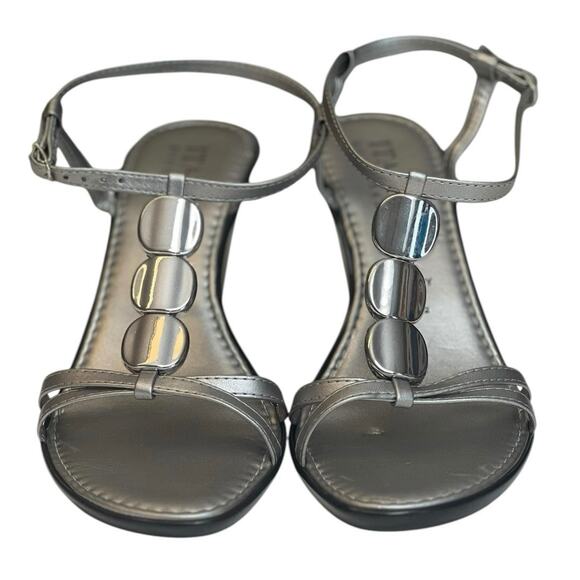 NWOT Italian Shoemakers Silver Wedge Strappy Heels - 8.5 - Picture 5 of 14